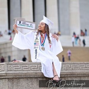 Meet your Posher, Allison